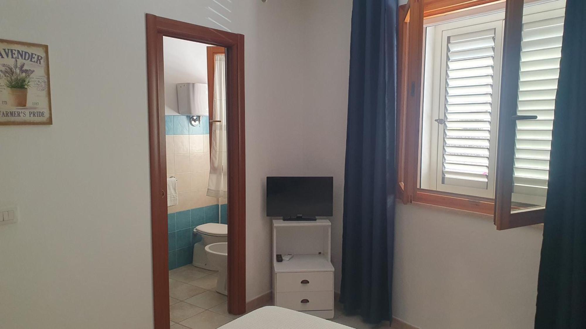 Blue Dolphin Guest House 알게로 외부 사진
